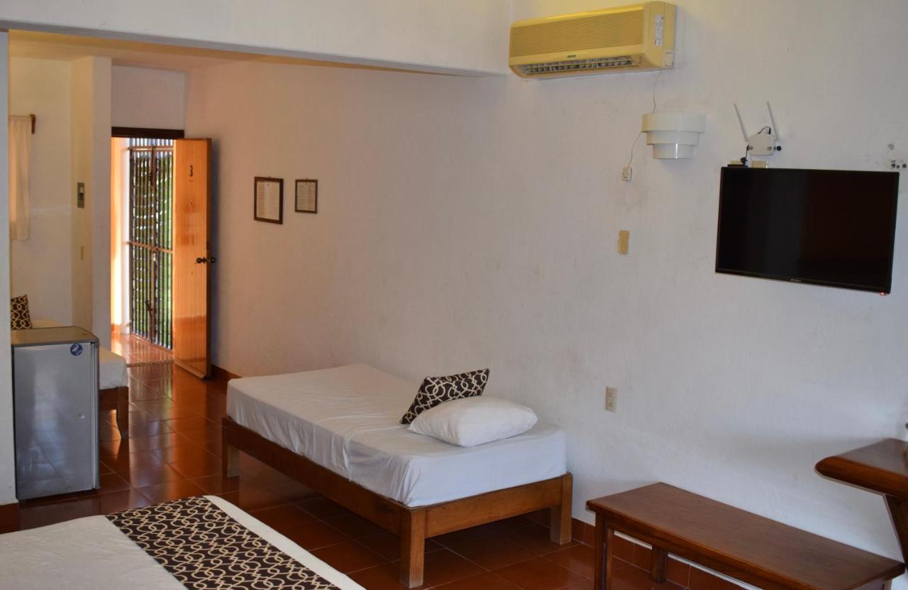 Hotel Casa Arena Zihuatanejo Buitenkant foto